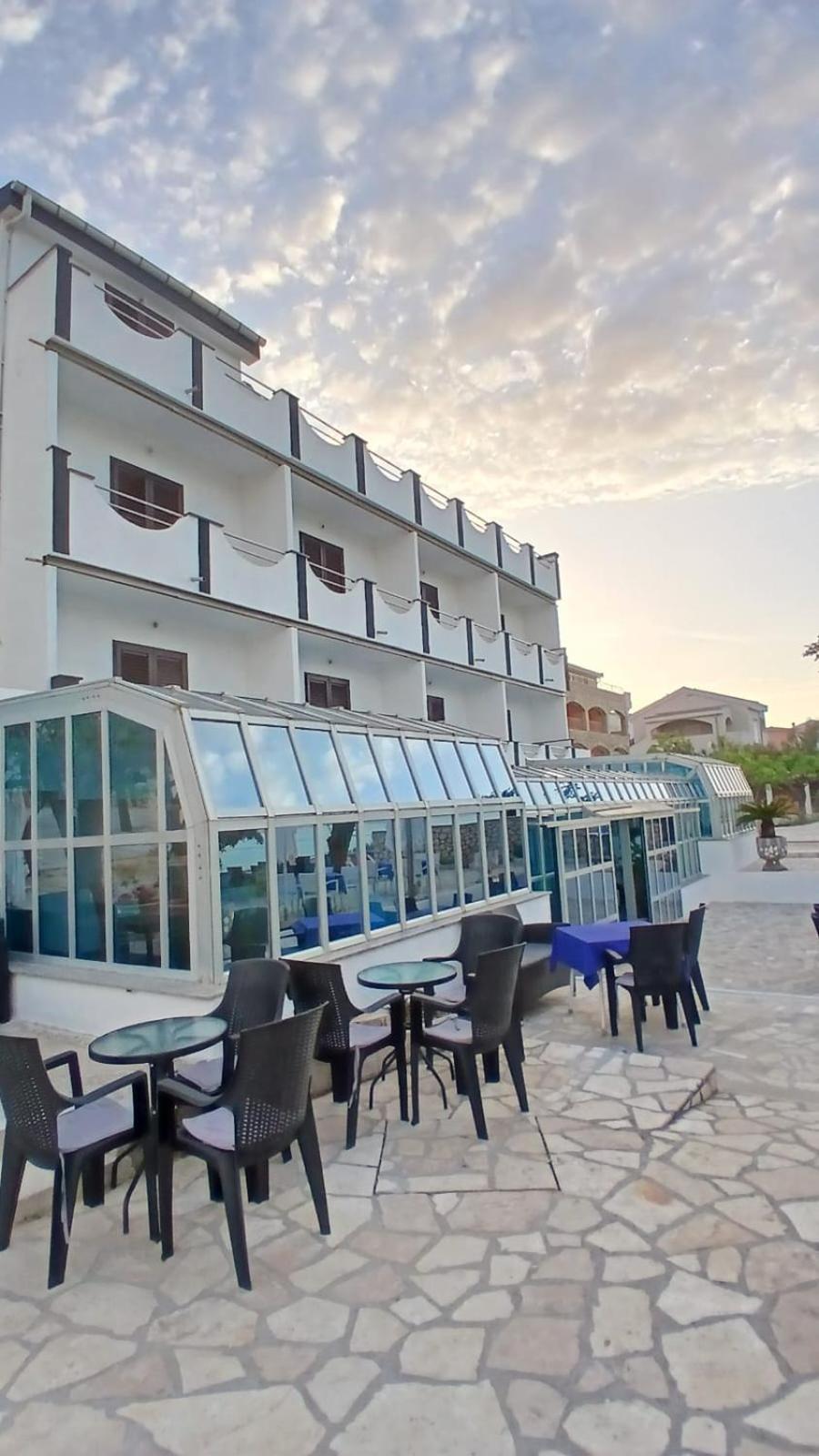 Hotel Biser Pag Town